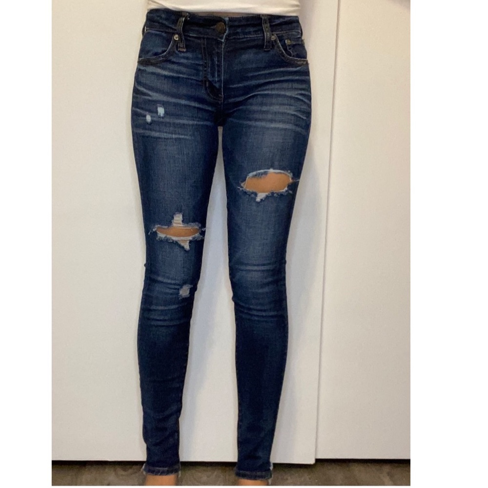 dark American eagle jeans